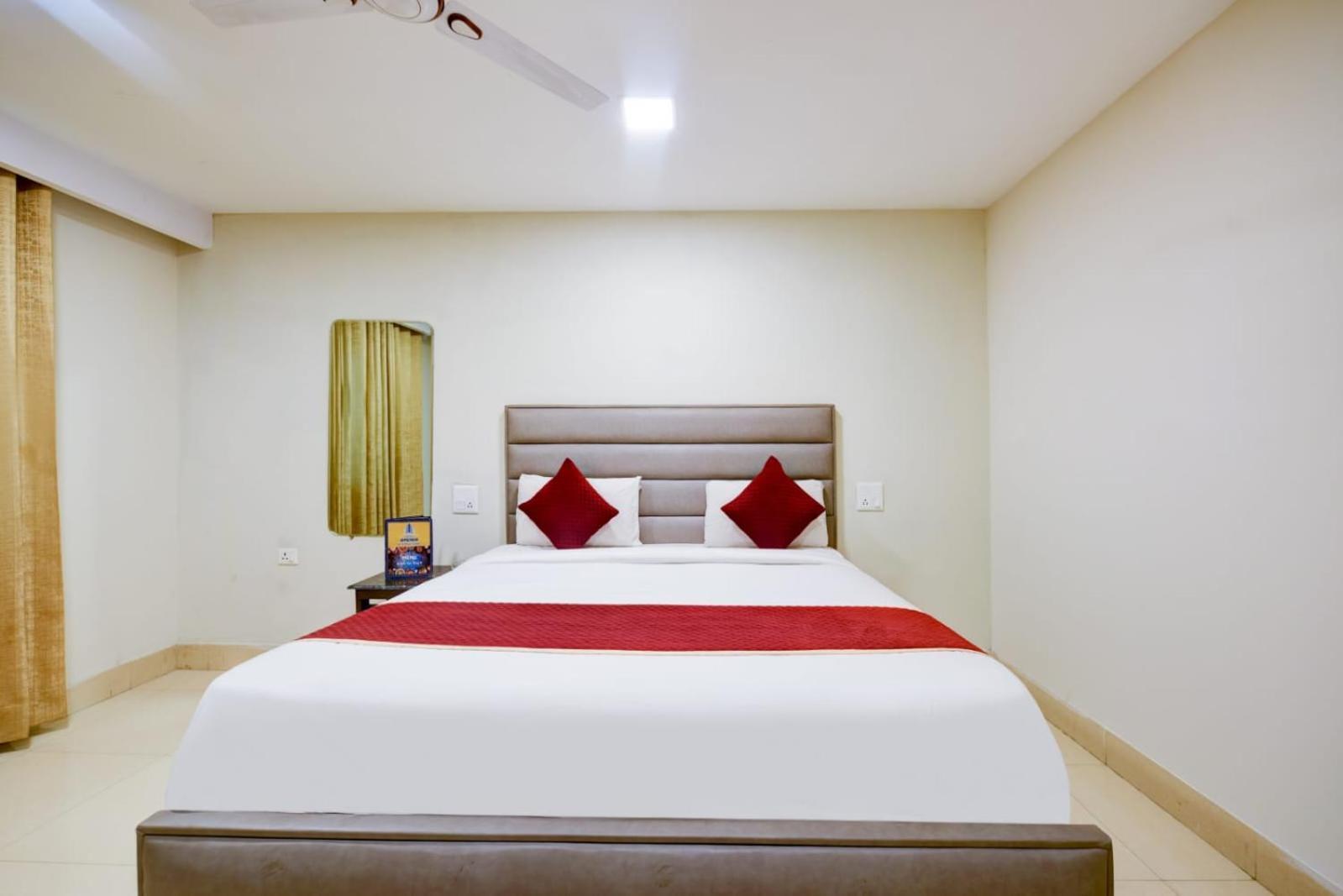 Hotel Amenda Sweet Igi Airport